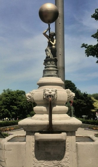 Queen Jubilee Fountain