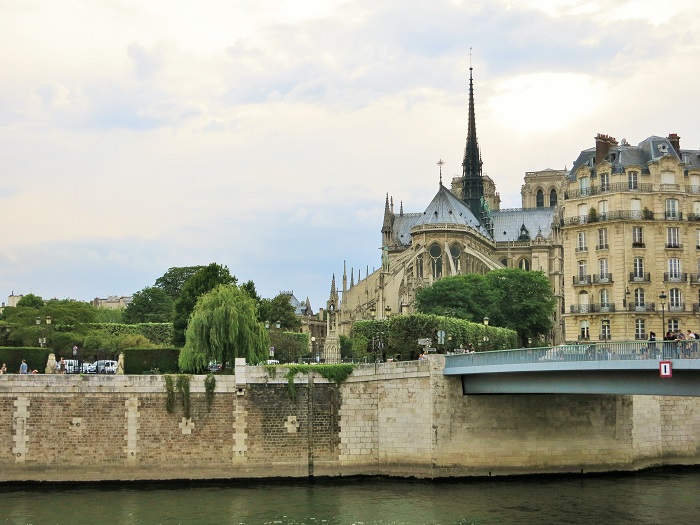 View of the back of Notre Dame across the Seine | Paris