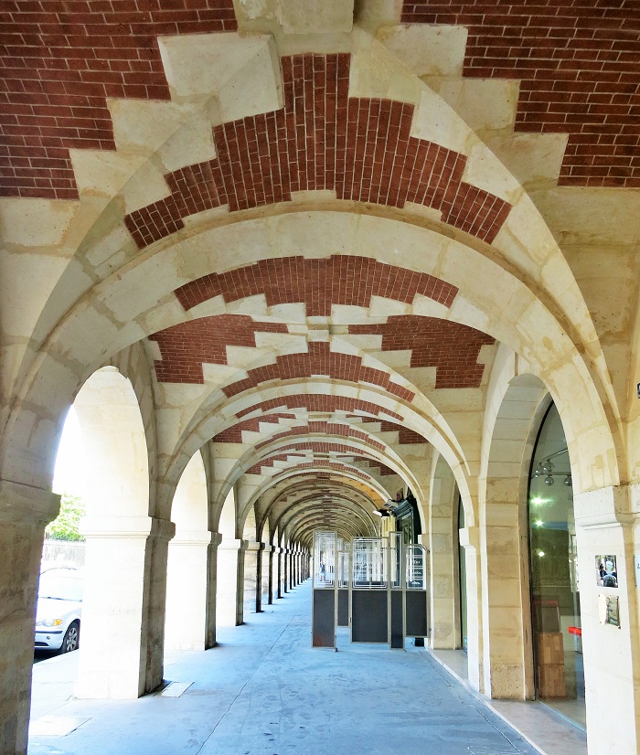 Arcades near Places des Vosges in Paris
