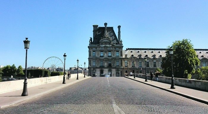 Bridge to the Louvre Palace, Paris