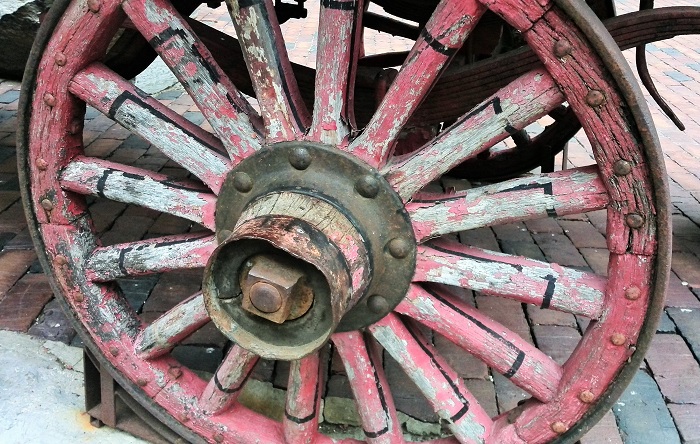 Wagon wheel, Distillery District, Toronto