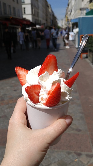 Chantilly cream and strawberries